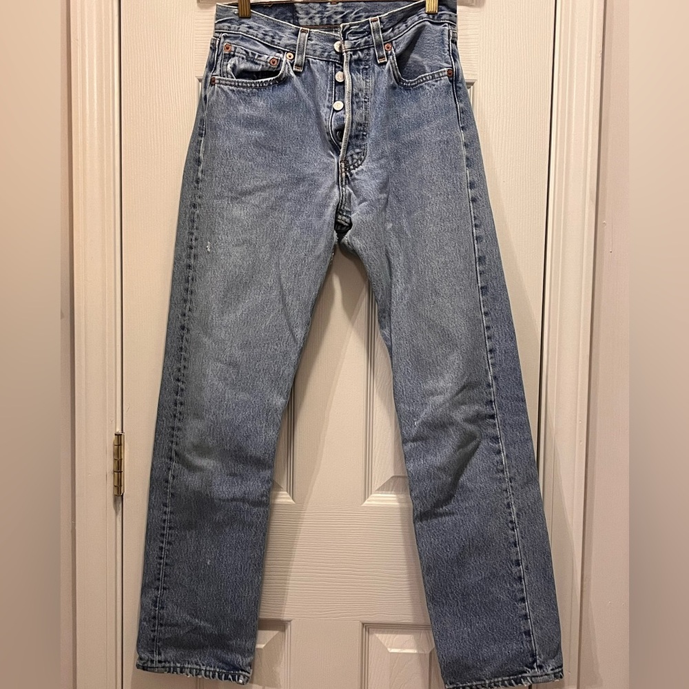 Vintage Levi’s 501 straight leg jeans